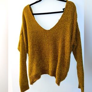🚨BRAND NEW🚨 FOREVER 21 —V Cut Knit Sweater. Sz L